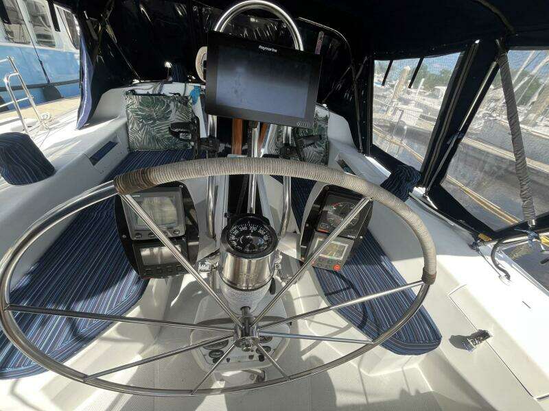 1999 Catalina 42 MK II