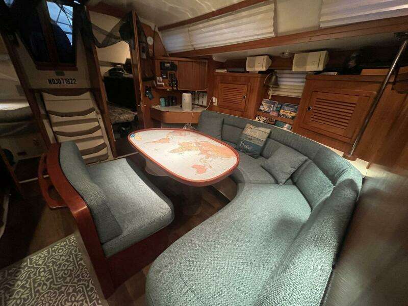 1999 Catalina 42 MK II