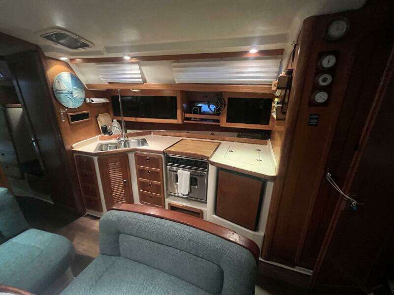 1999 Catalina 42 MK II