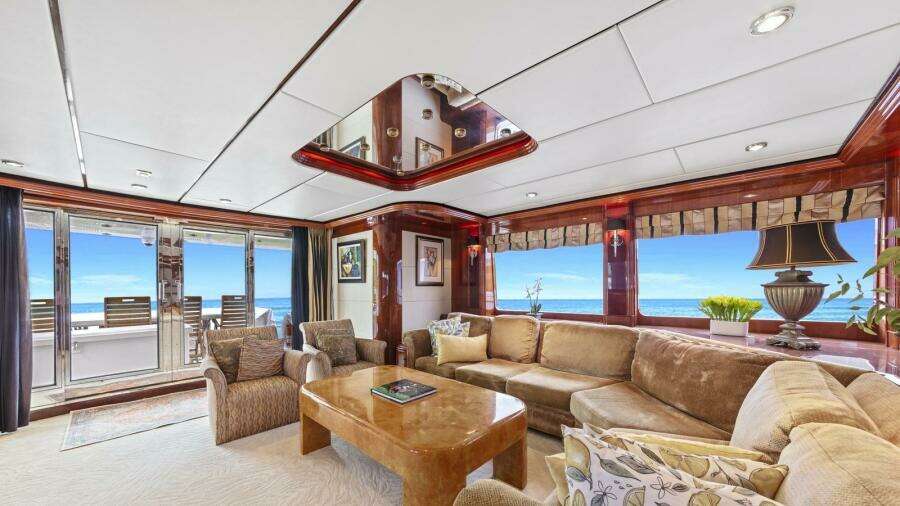 MY DESTINY 98'/29.87m Destiny 2001