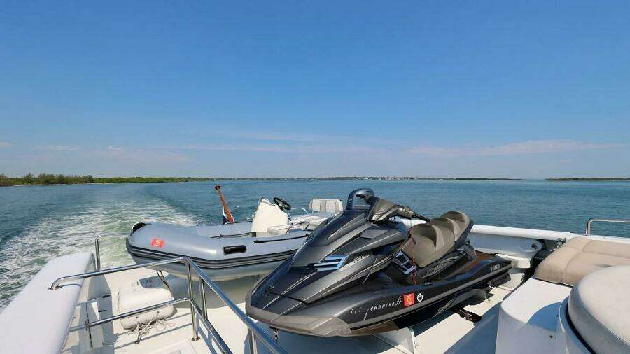 MY DESTINY 98'/29.87m Destiny 2001