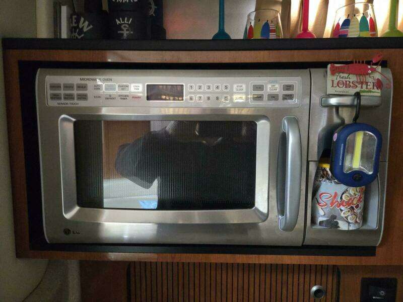 2006 Sea Ray 320 Sundancer