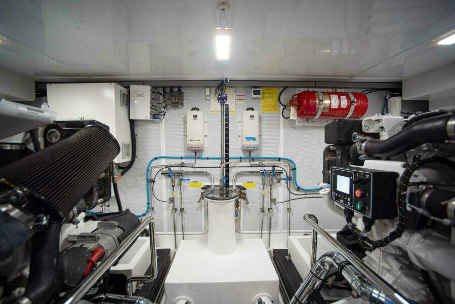 2023 Marlow Explorer 70E-CB