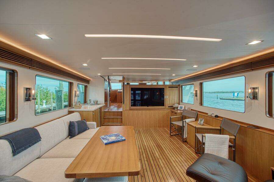 2023 Marlow Explorer 70E-CB