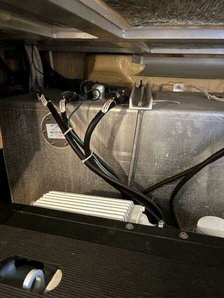 2006 Carver 43 Motor Yacht