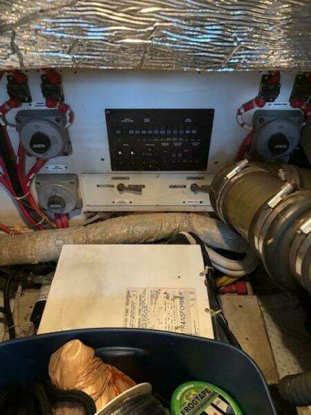 2006 Carver 43 Motor Yacht