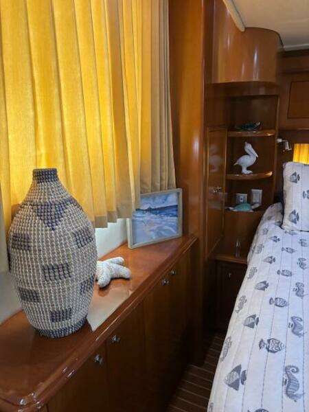 2006 Carver 43 Motor Yacht