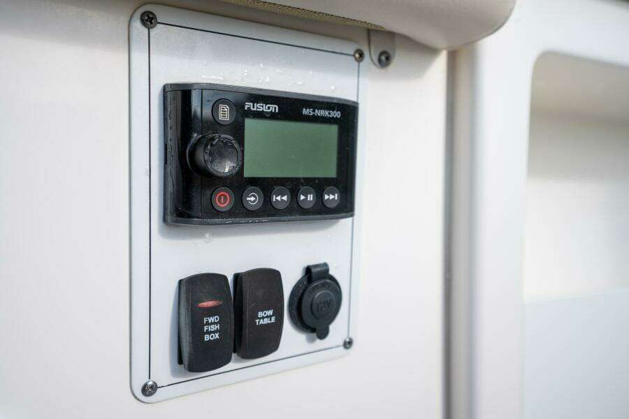 2020 Boston Whaler 380 Outrage Center Console