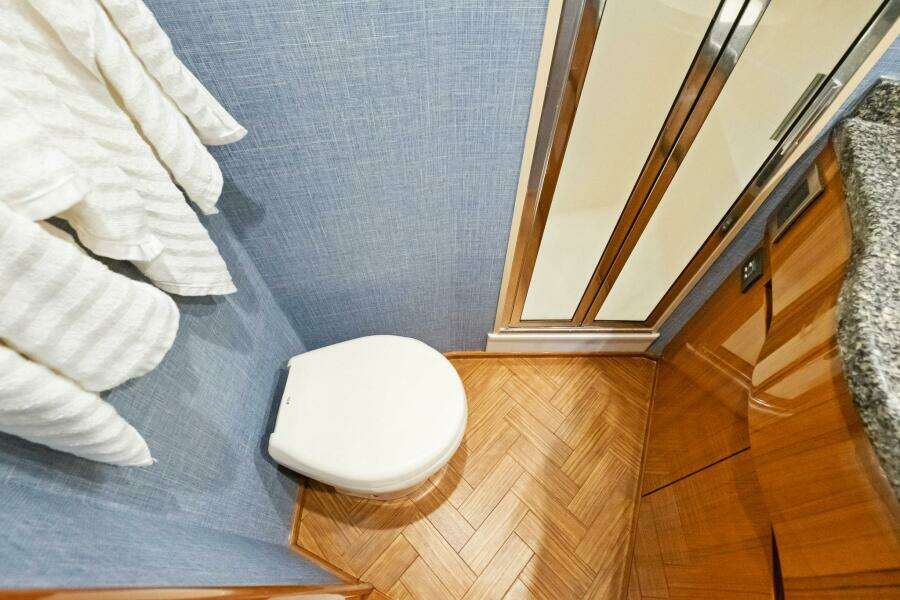 2015 Viking 52 Open "Terrabbean" - Head