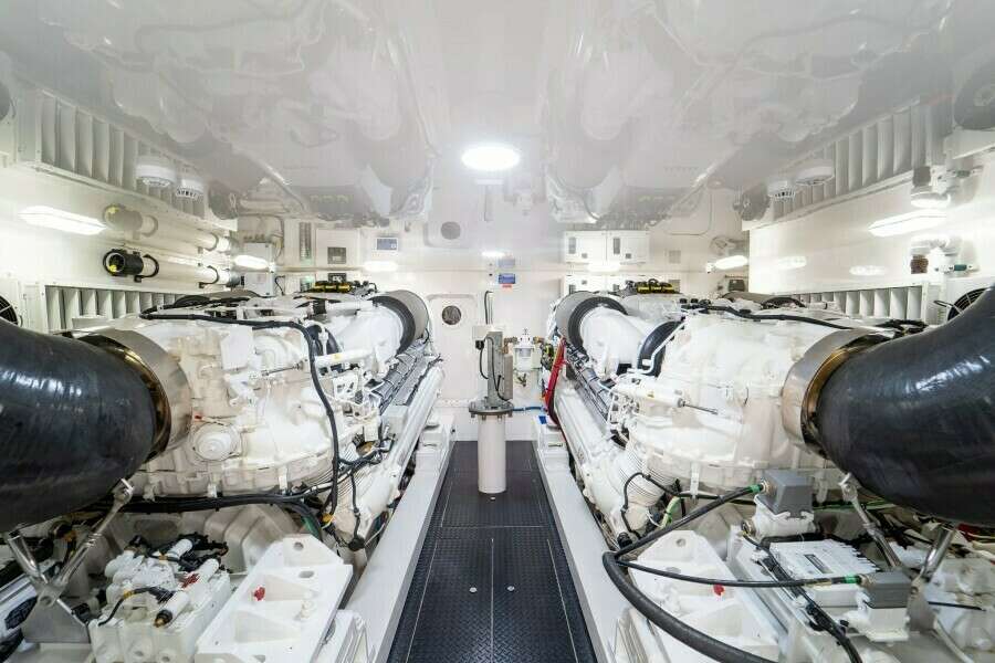 2018 Viking 72 Convertible - Wrapped Up