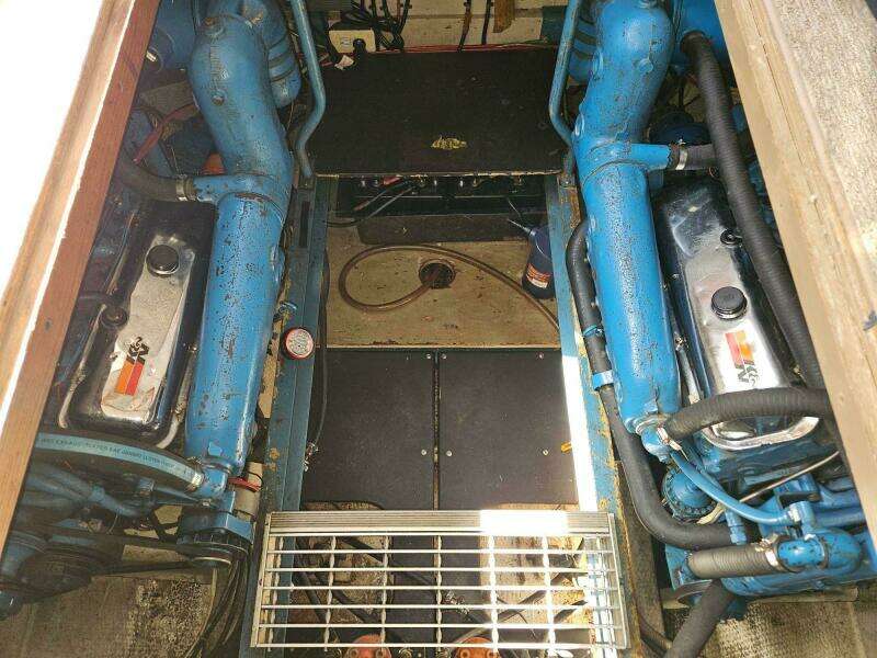 1977 Viking 43 Aft Cabin