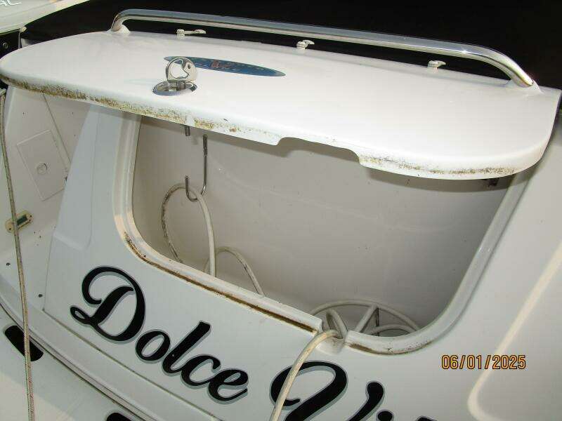 29' Chaparral transom storage