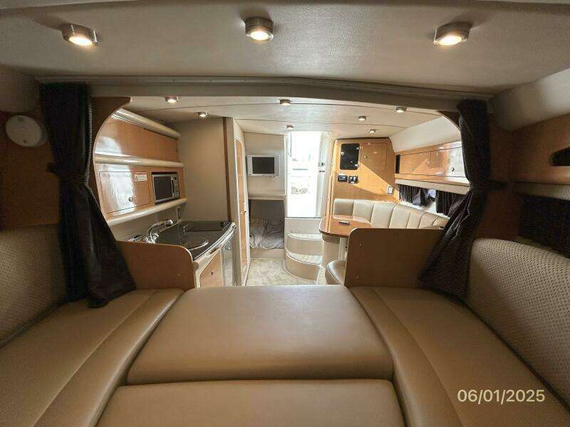 29' Chaparral forward stateroom aft