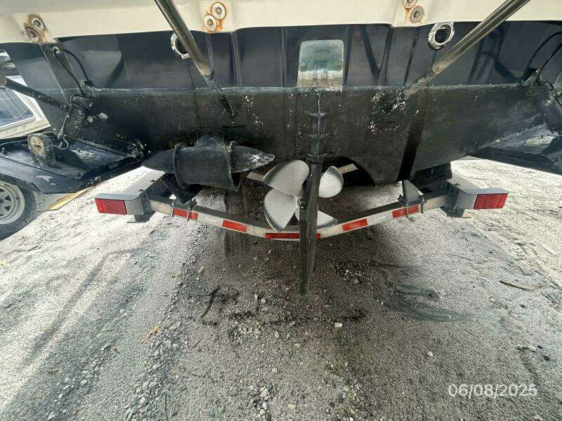 28' Cutwater hull bottom aft