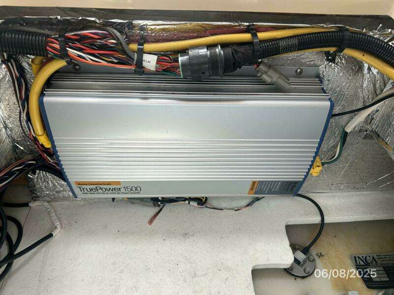 28' Cutwater inverter