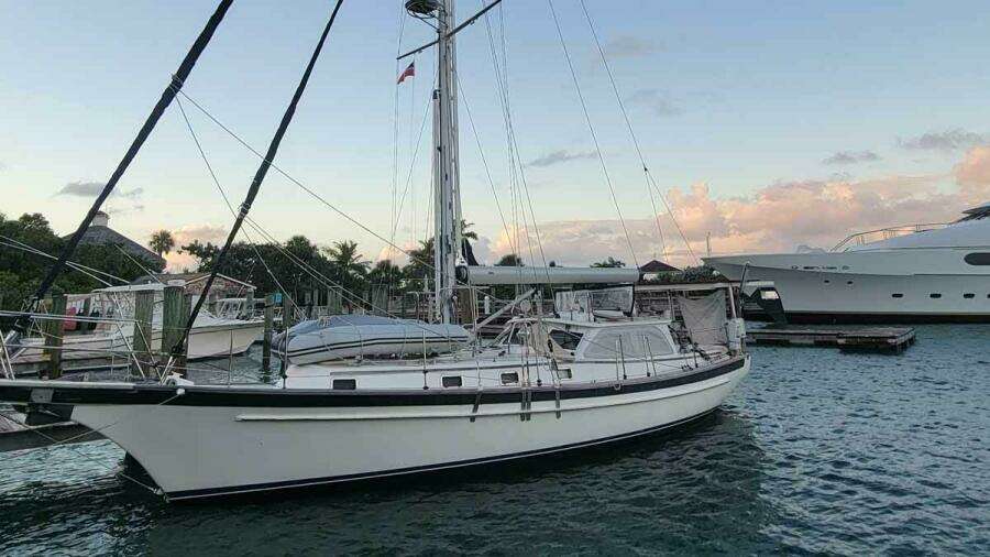 2005 Cabo Rico 42 Pilothouse