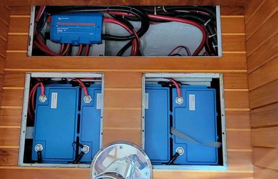 2005 Cabo Rico 42 Pilothouse