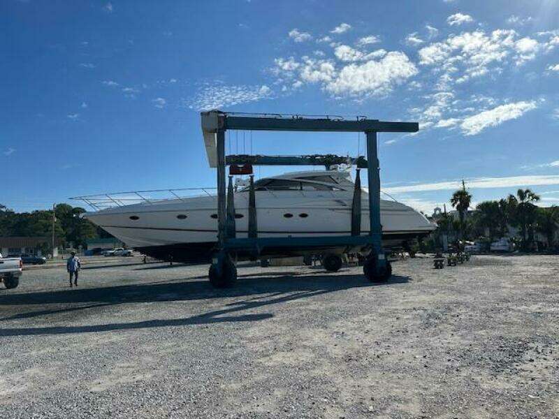 2006 Viking Princess 58V