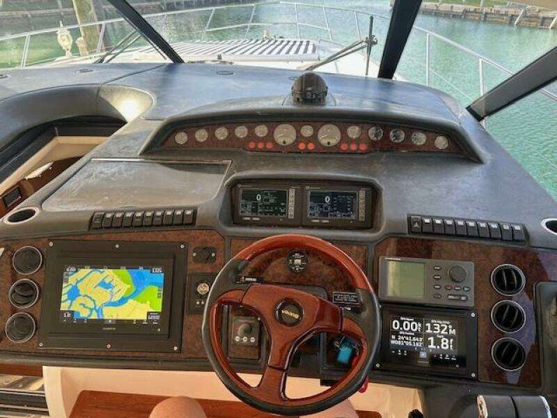 2006 Viking Princess 58V