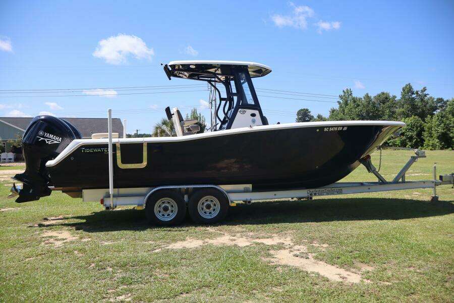 2022 Tidewater 272LXF