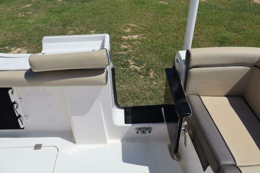 2022 Tidewater 272LXF