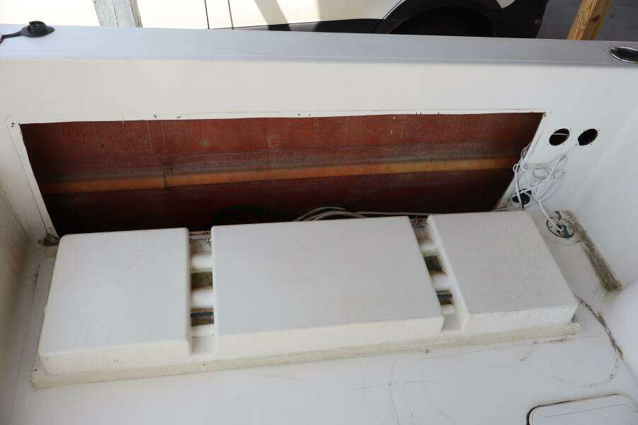 2005 Sea Boss 235 Walkaround