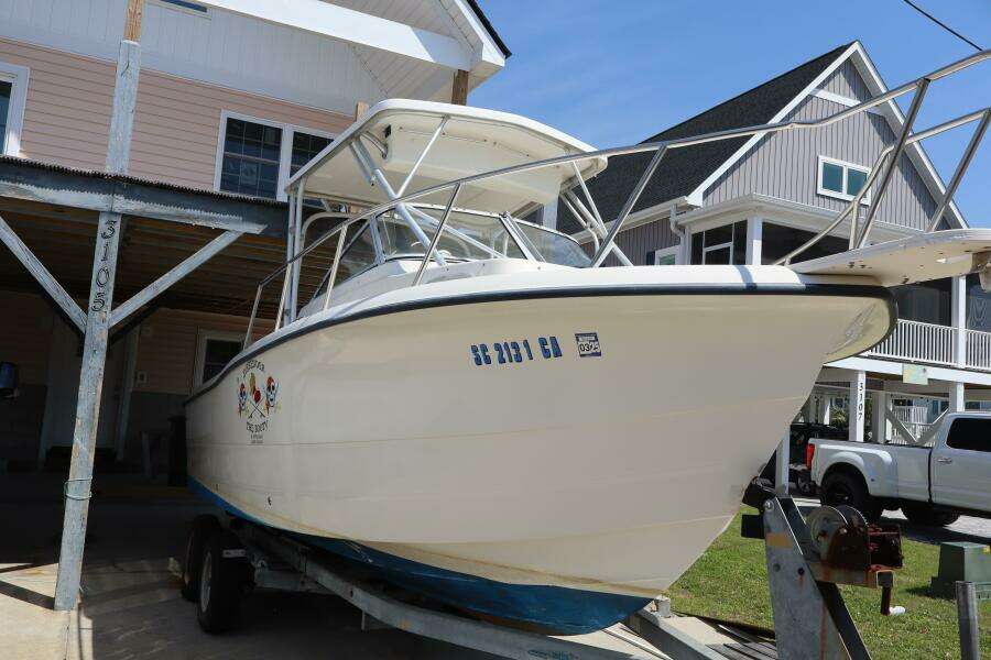 2005 Sea Boss 235 Walkaround