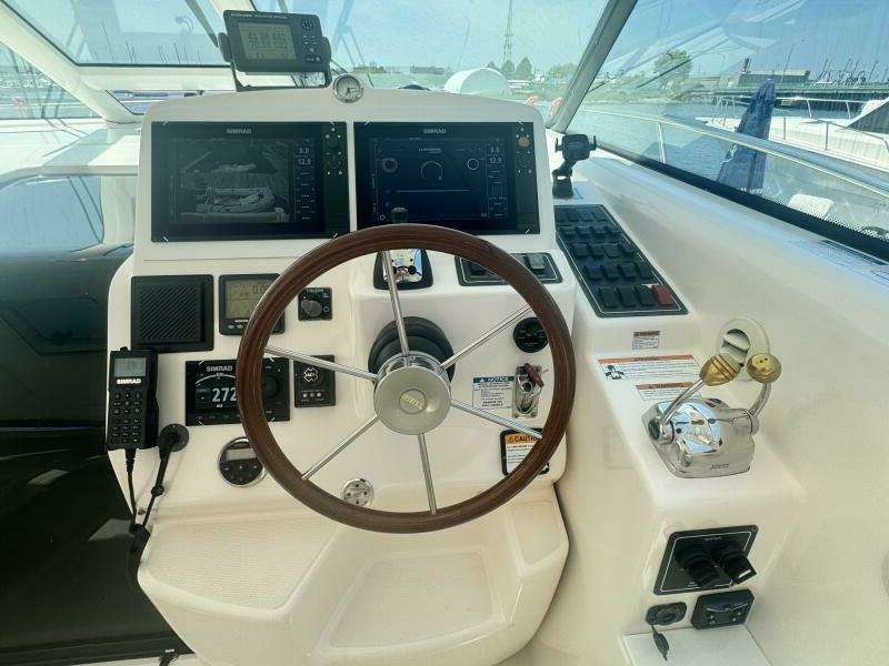 2006 Tiara Yachts 43 Sovran