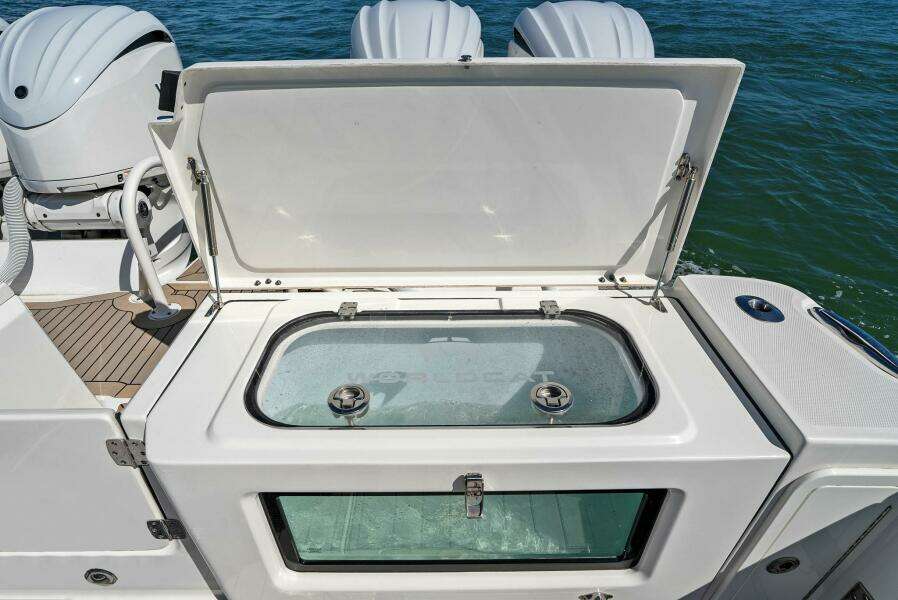 2022 World Cat 400 CC-X - Livewell