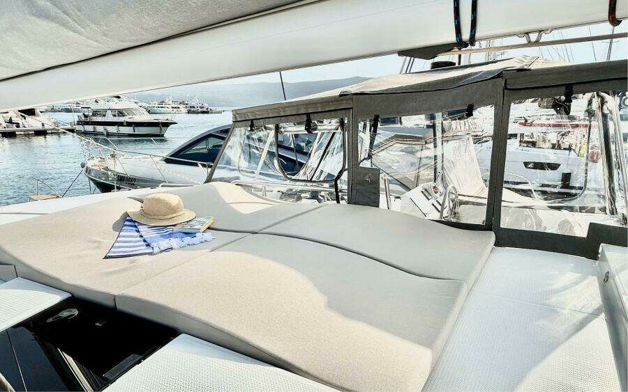 2023 Fountaine Pajot Astrea 42
