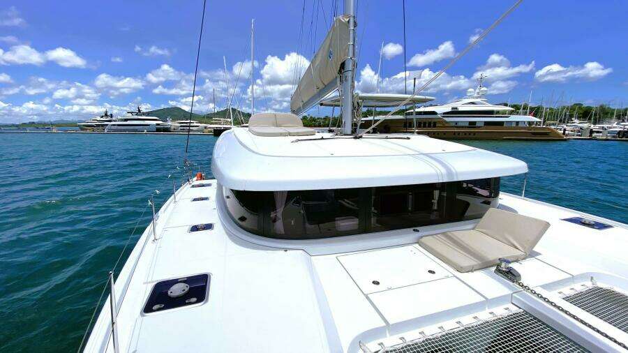 2021 Lagoon 42