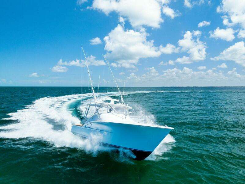 2018 Custom Carolina 35 Express