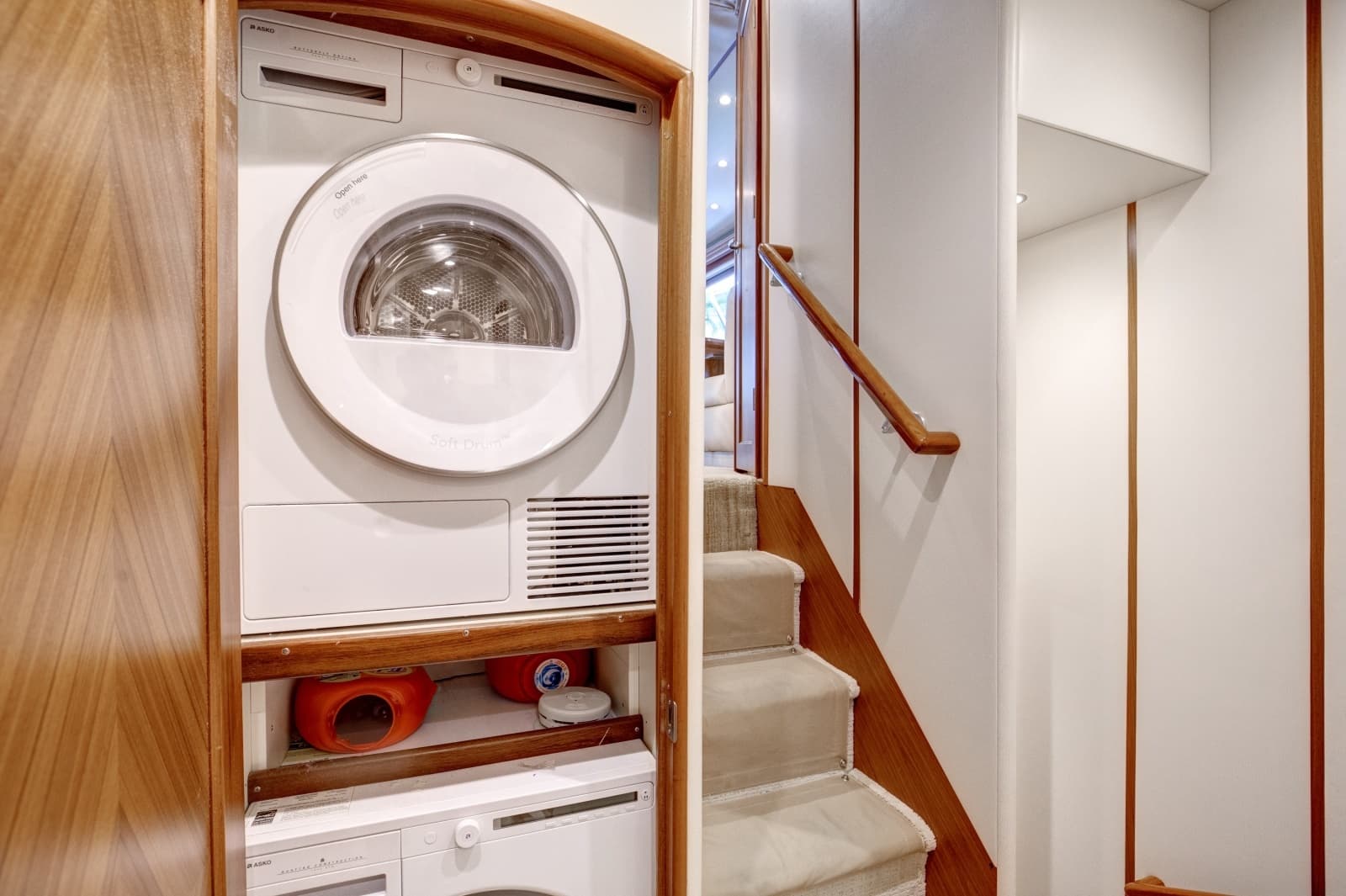 Viking 82 - Done Deal -  Washer/Dryer