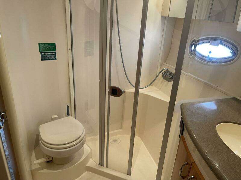 2006 Carver 36 Mariner