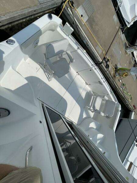 2006 Carver 36 Mariner