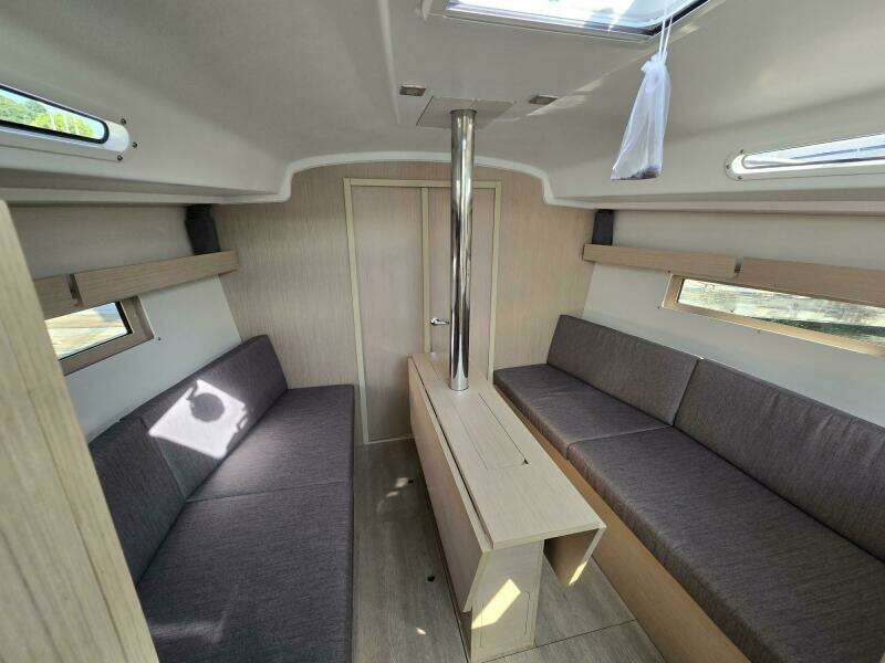 Salon Looking Forward