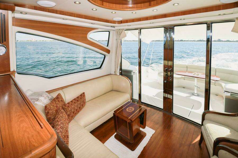 2008 58 Tiara Yachts Sovran - Dreamscape - Salon Starboard