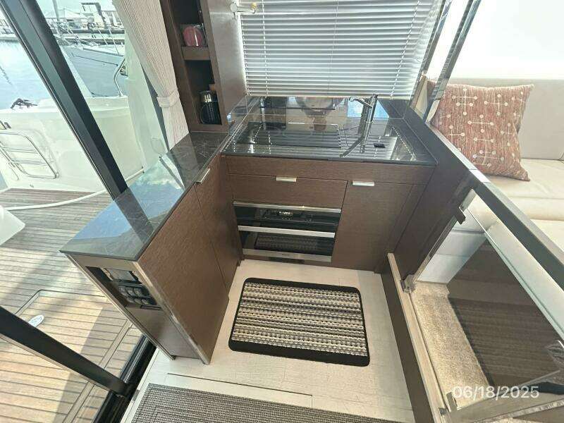 42' Prestige galley2