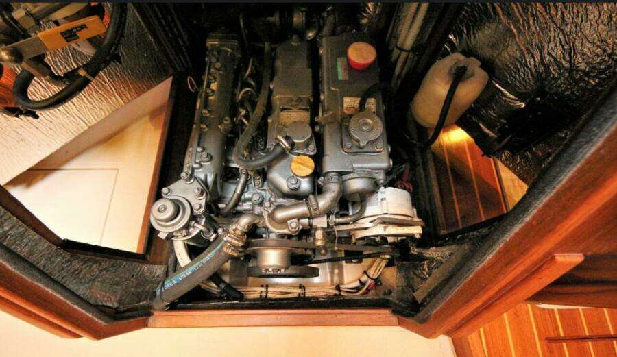 2000 Island Packet 420