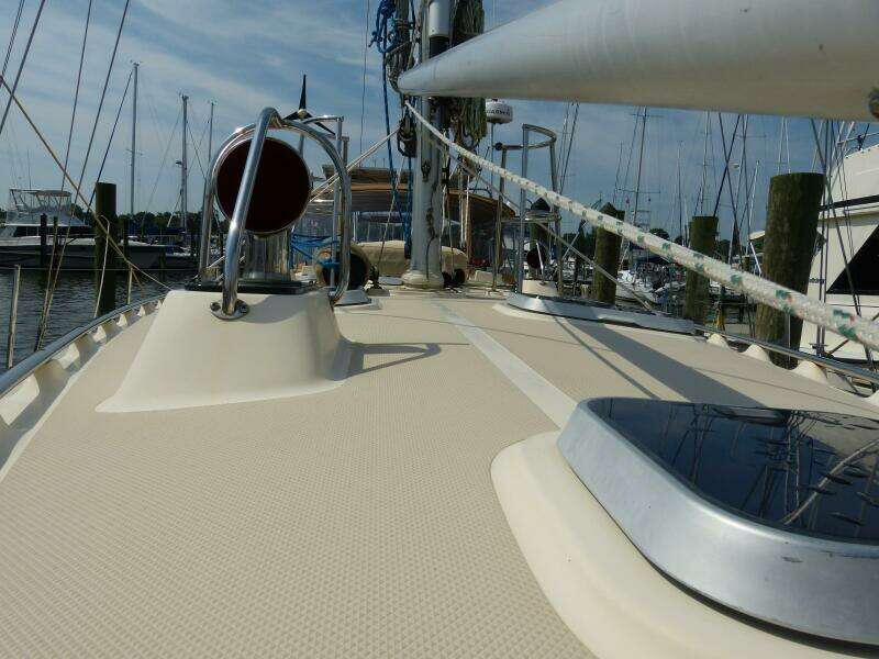 2000 Island Packet 420