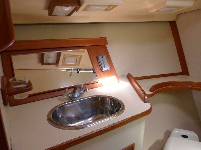 2000 Island Packet 420