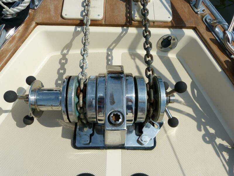 2000 Island Packet 420