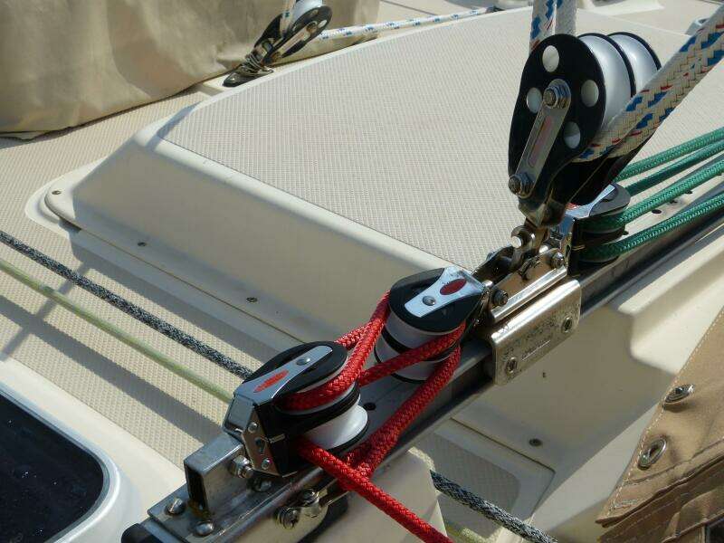 2000 Island Packet 420