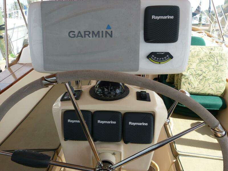 2000 Island Packet 420