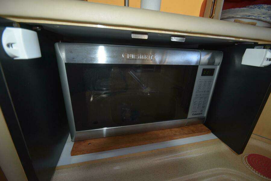 2000 Sea Ray 480 Sedan Bridge Power 9850225 983774538 0 240620250705 34