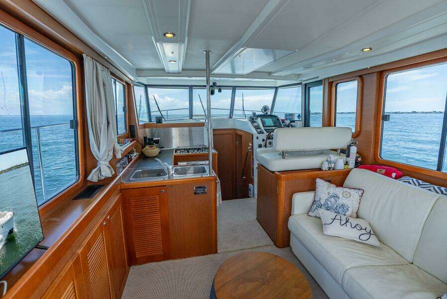 2015 Beneteau Swift Trawler 34