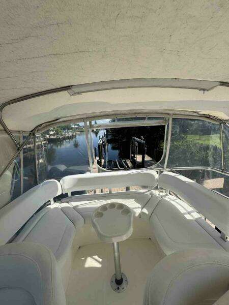 34c Silverton flybridge settee