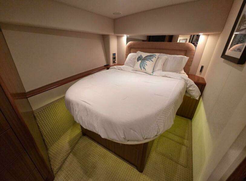 Viking 45 - FINE FOR NOW - Master Stateroom