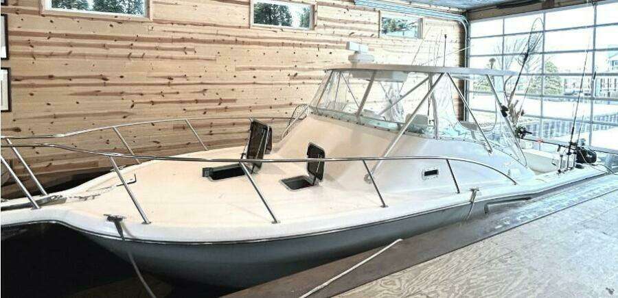 1998 Pursuit 3000 Offshore