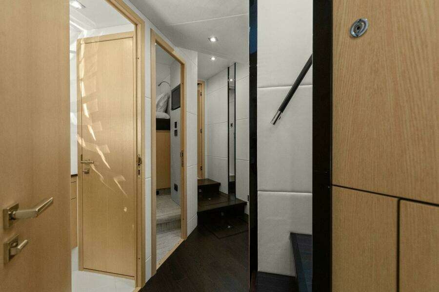 2013 Sunseeker 73 Manhattan